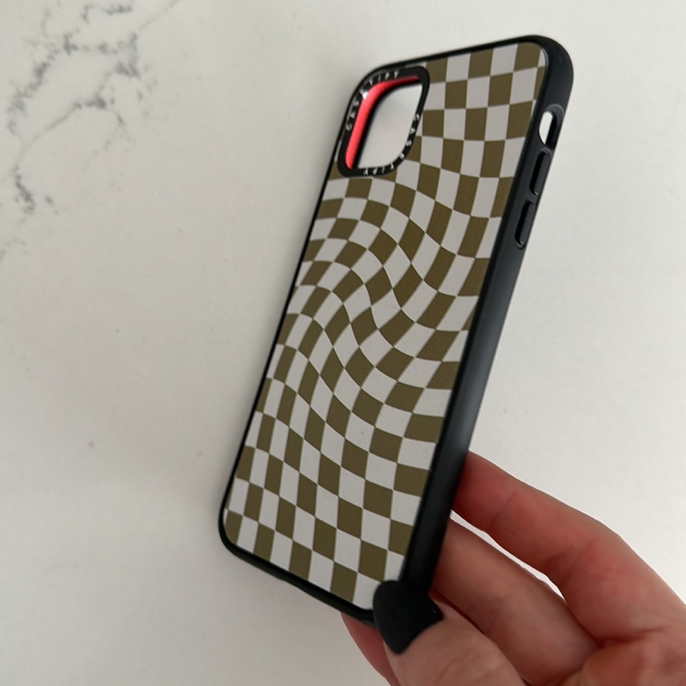 CASETIFY GREEN/WHITE CHECKERED iPHONE 11 PRO MAX CASE - Picture 4 of 6